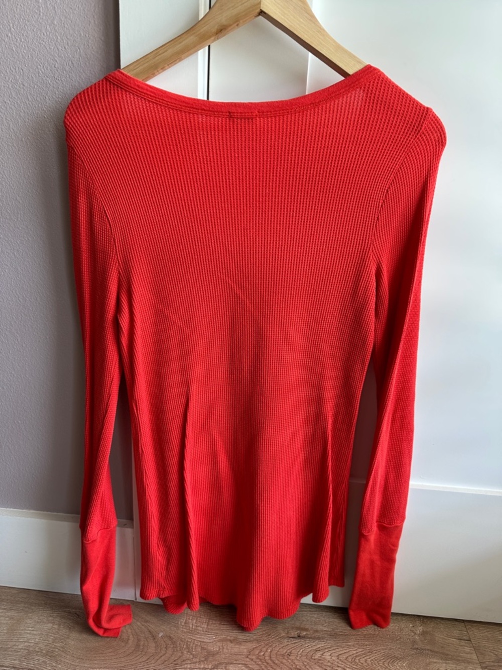 Splendid Red Long-Sleeve Ribbed Henley - Picture 4 of 5